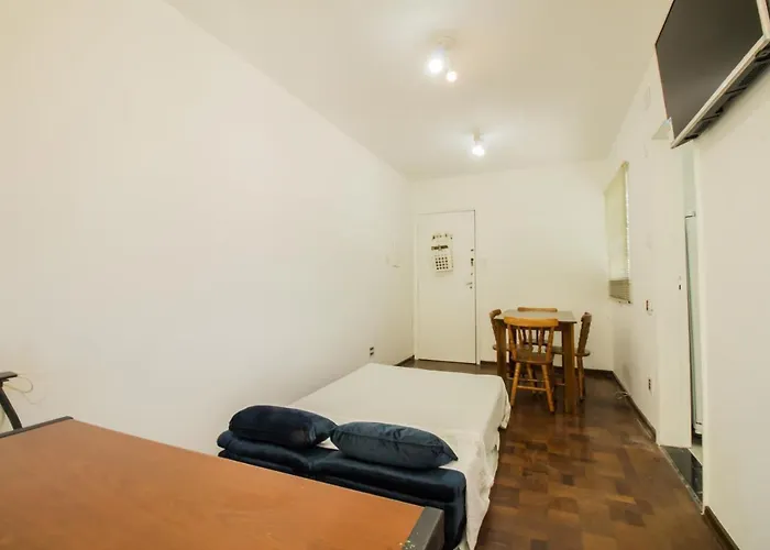 Apartamento Aconchegante Com Estacionamento Na 25 De Marco