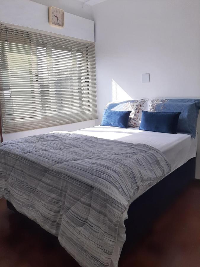 Apartamento Aconchegante Com Estacionamento Na 25 De Março *